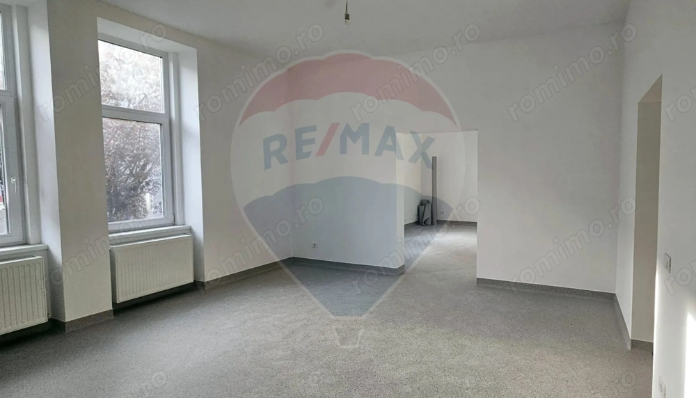 Spațiu comercial pe strada Elena Ghiba Birta