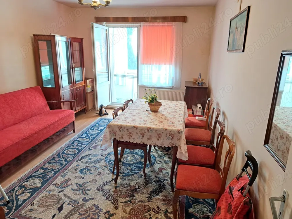 Vand APARTAMENT 2 camesre, Tg. Mures, Tudor, str. Muncii