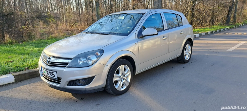 Opel Astra 1.6 -  2011 -  EURO 5