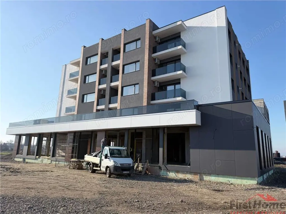 Apartament 2 camere, etaj 1,65mp utili de vanzare in complex Ozone City