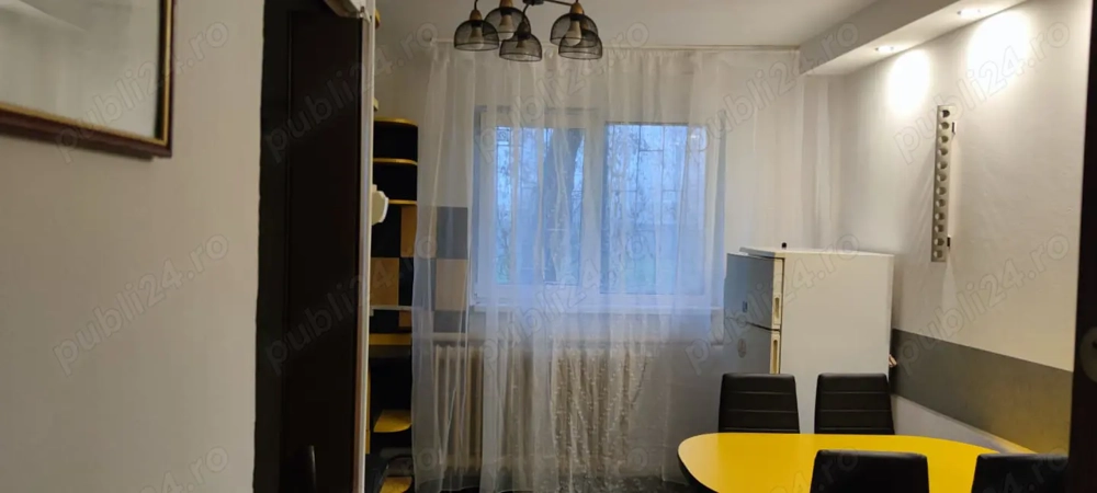 Proprietar inchiriez apartament 2 camere Zona Complex 