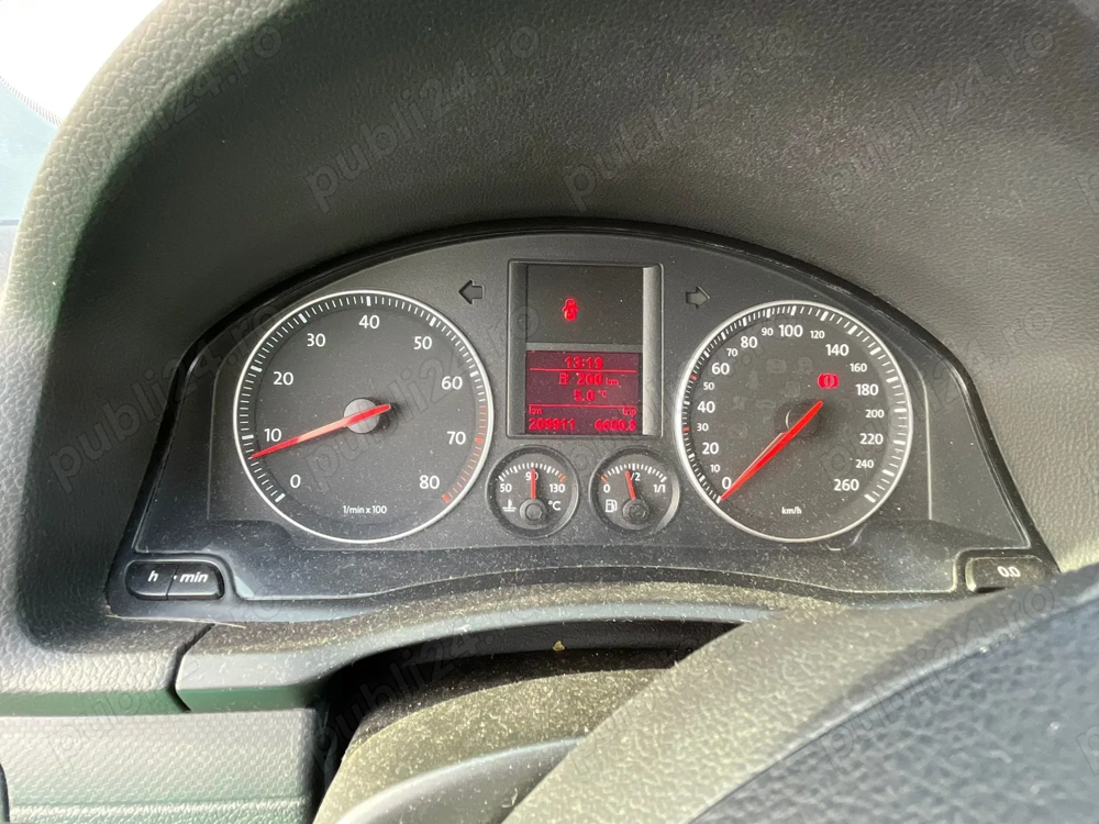 Vând Volskwagen golf 5