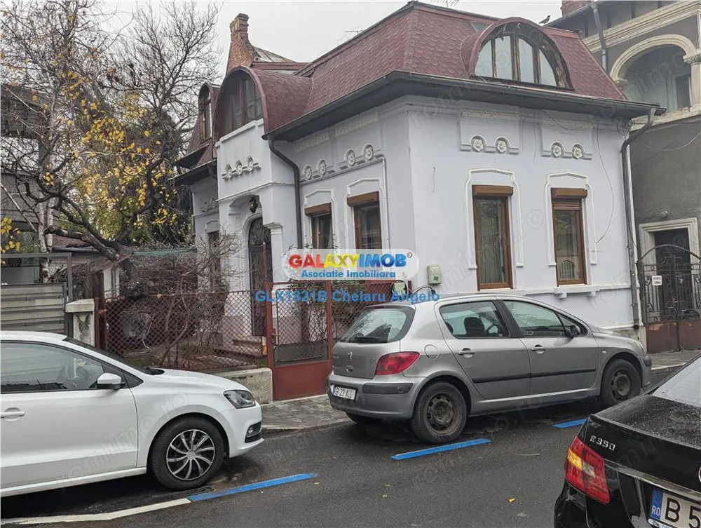 Popa Soarevila cocheta 5 camere,139 mp,teren 121 mp,neoclasica