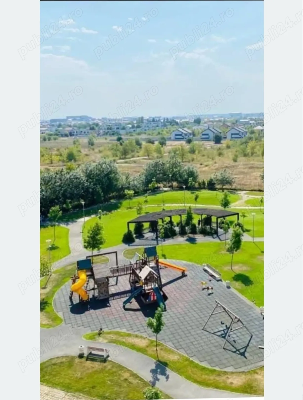 Apartament cu trei camere 