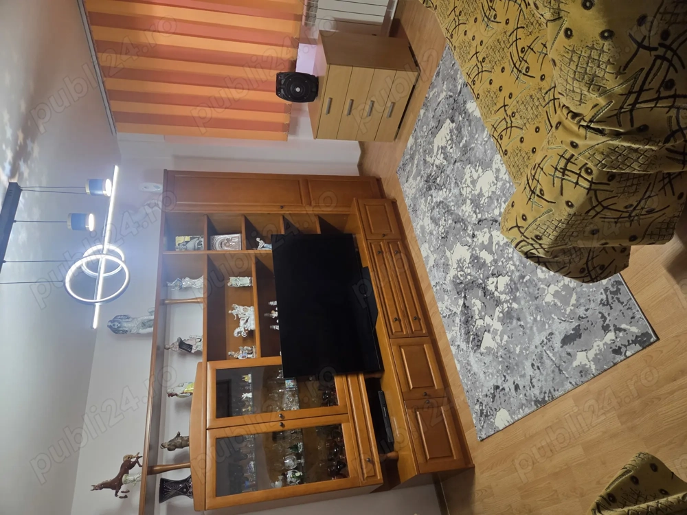 Vand apartament 3 camere