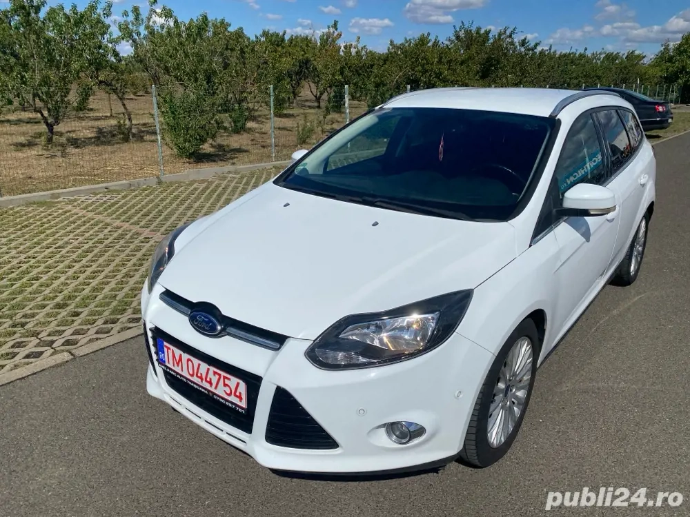Ford Focus 1.6 TDCi, 105 CP, Euro 5, Break - Titanium