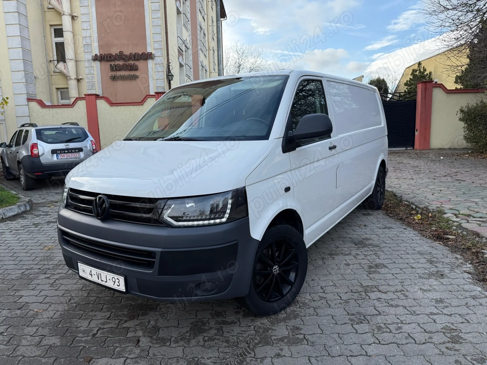 VW. Transporter 2.0Diesel 140 cp euro 5 navi Led 