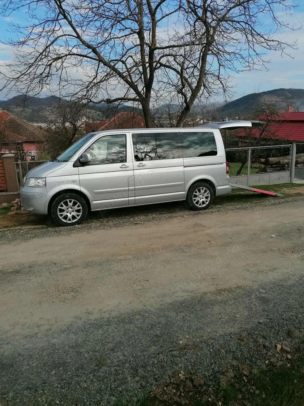 Vând Volkswagen Multivan