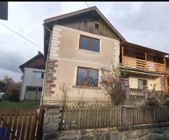 Casă familială în centrul oraşului Sovata