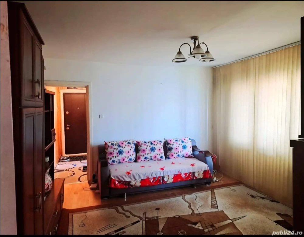 Proprietar vand apartament spațios cu 2 camere de vânzare Zona Sagului-Dâmbovița, aproape de Turist.