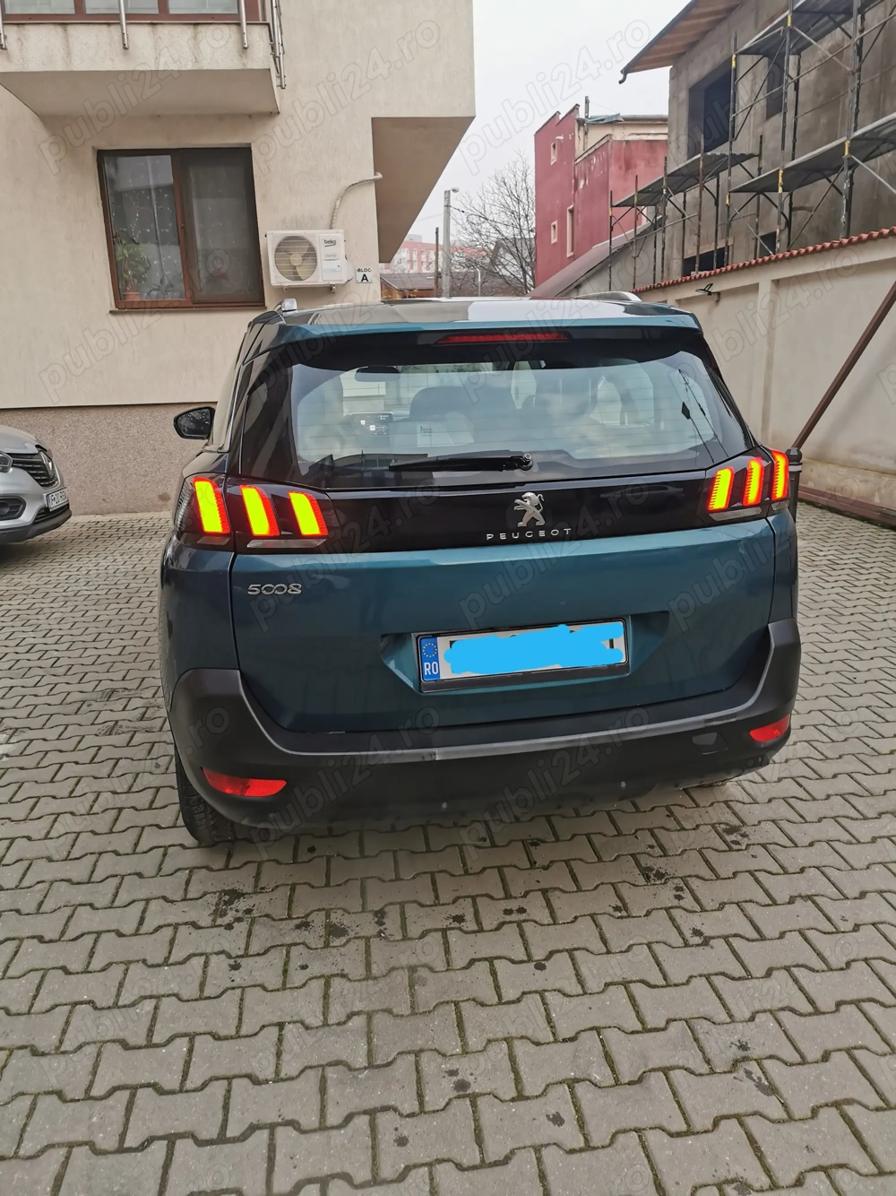 Peugeot 5008 1.2 benzina 