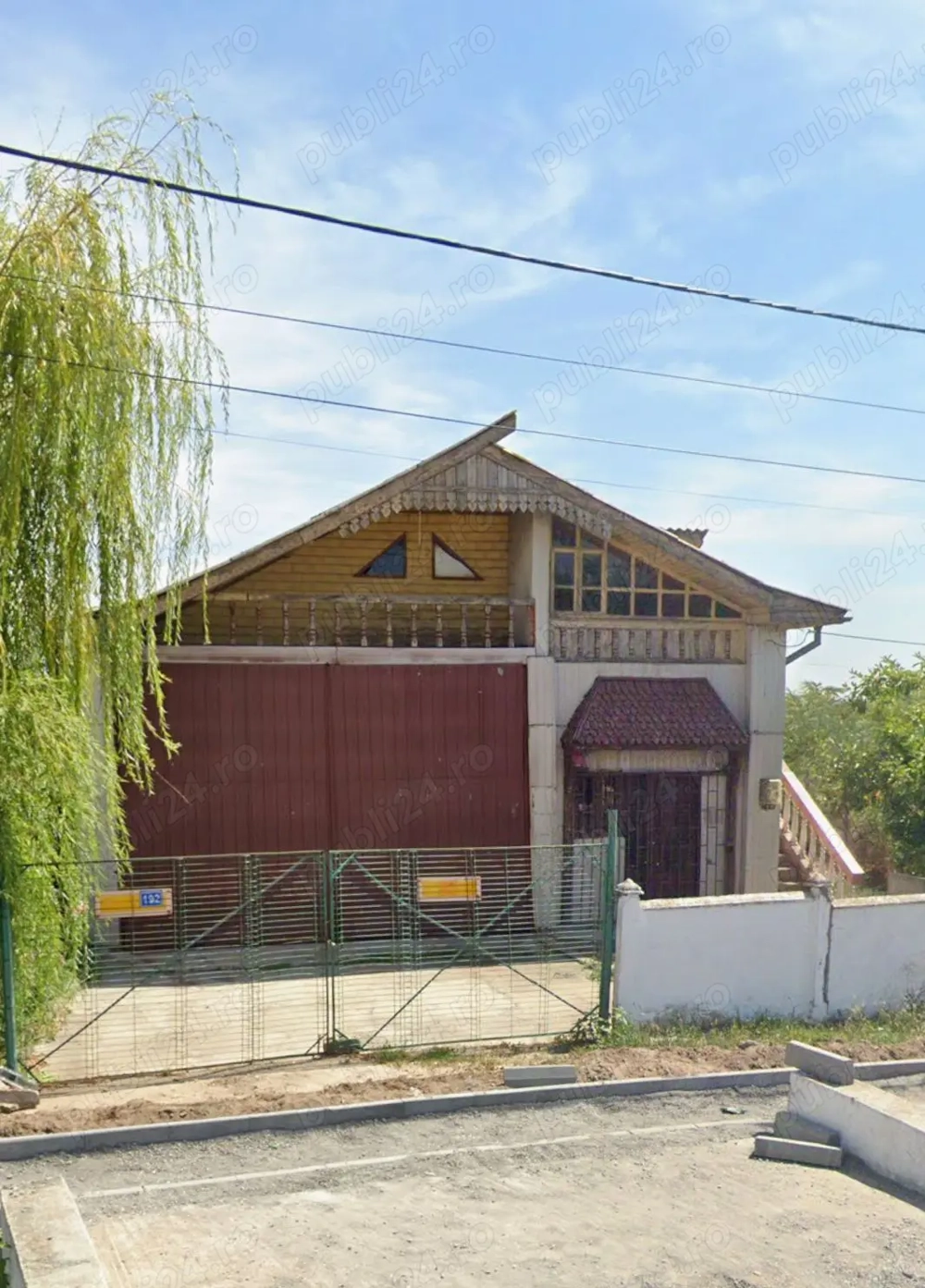 Casa-OLT Nicolae Titulescu, stradal, potrivita si pentru spatiu comercial