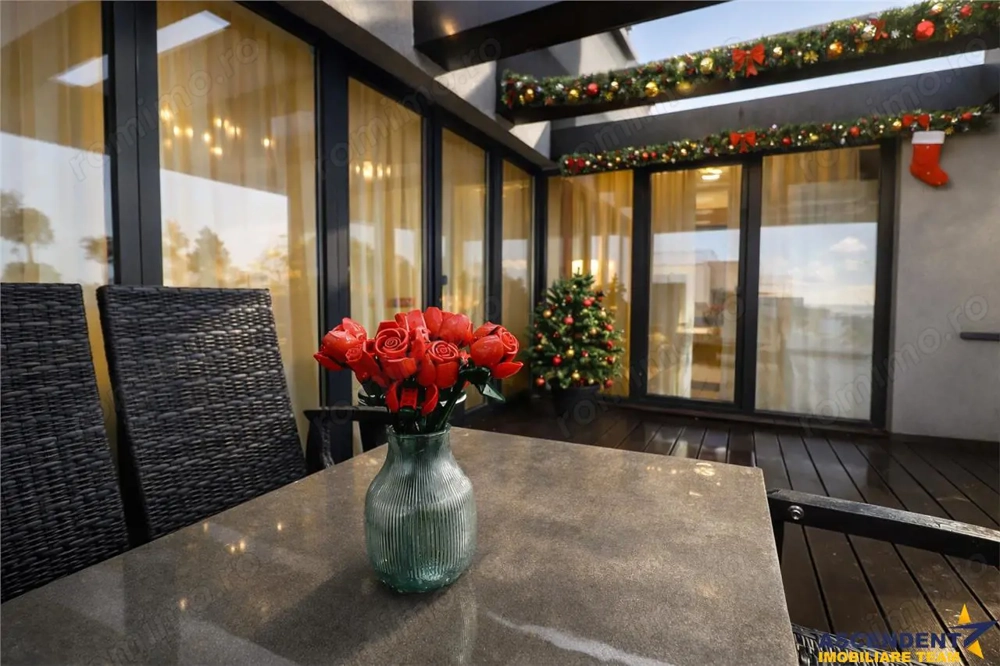 Penthouse Qualis Tractorul Brasov,terasa panoramica,3 balcoane,ales echipat