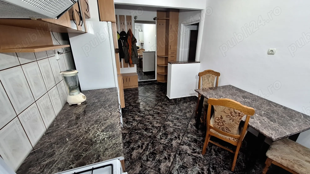 Chirie apartament 3 Camere situat in Micro 16 . Pe termen lung.