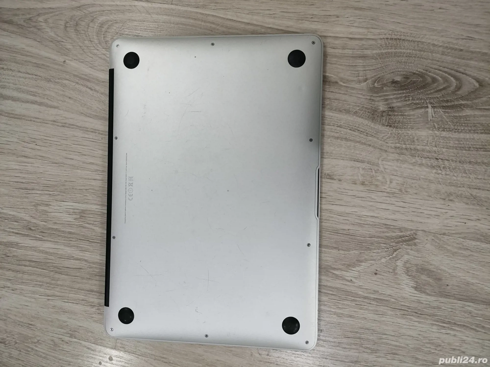 macbook air 7,2 an 2016 cu procesor i5 functional