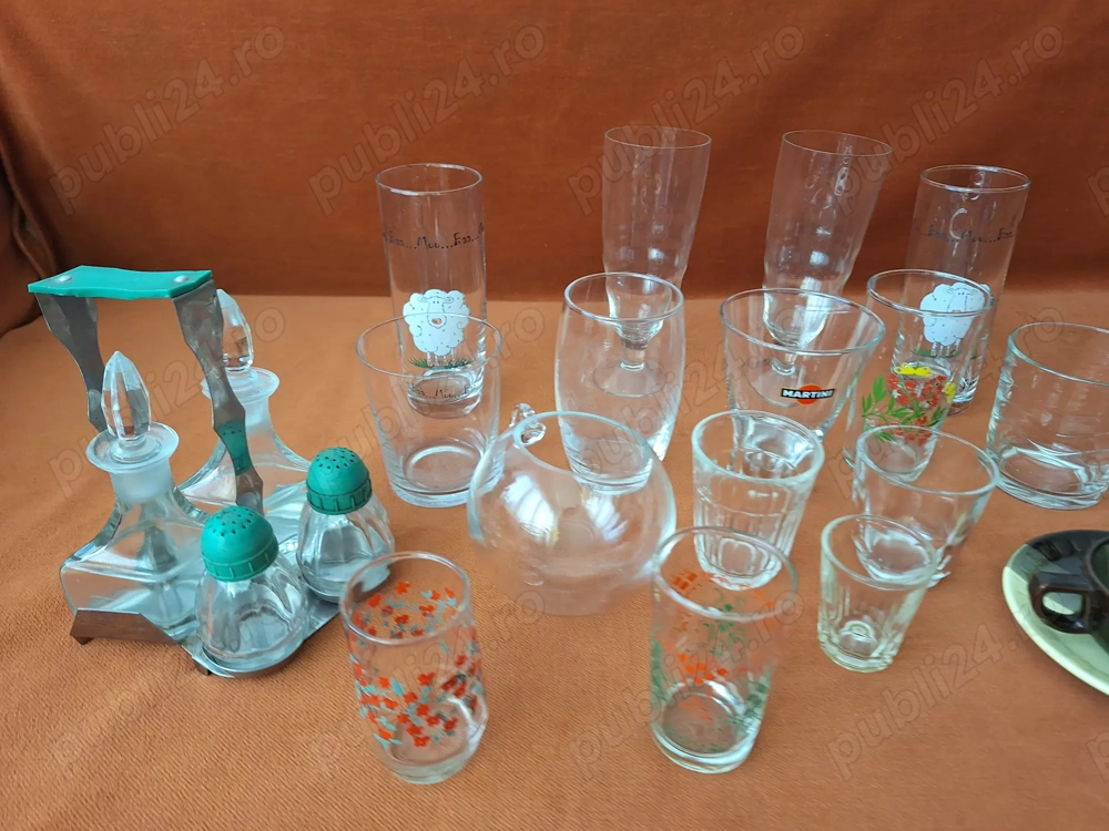 LOT de pahare diferite modele ( vechi- folosite), 24 buc