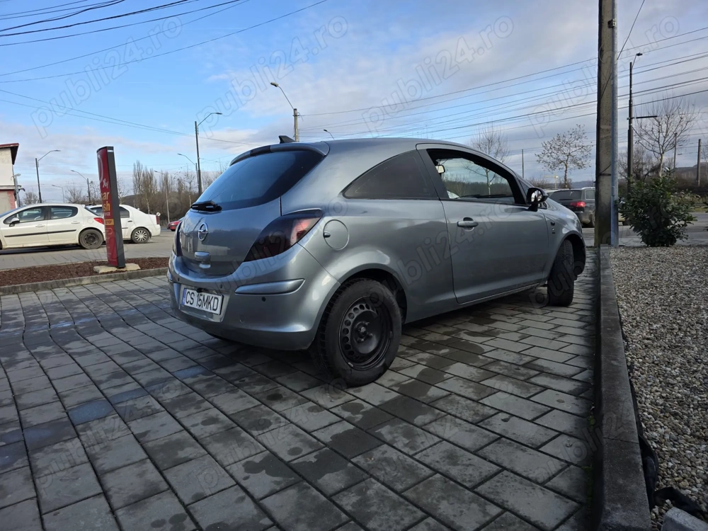 Opel corsa D facelift 
