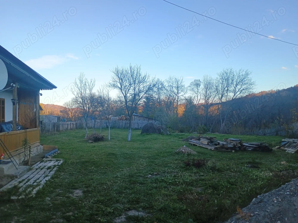 Casa și curte de 2500 mp.cu proprietar unic.