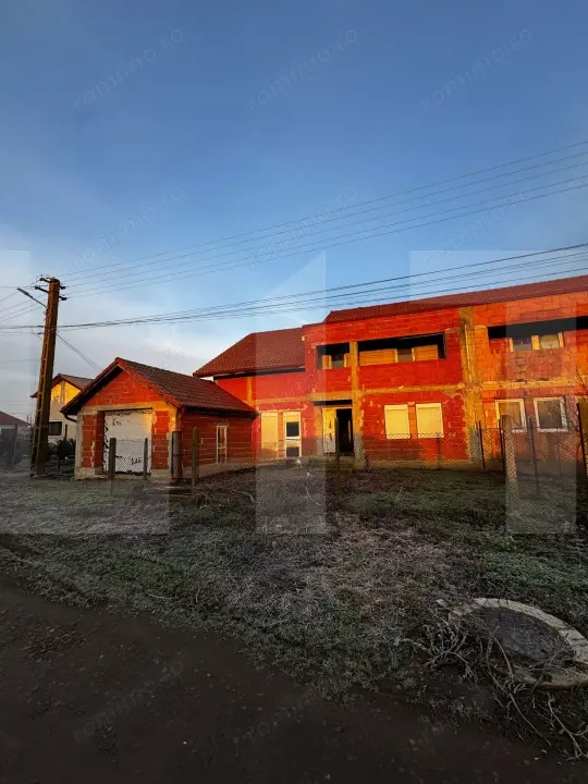 Duplex 4 camere 2 bai 89000euro