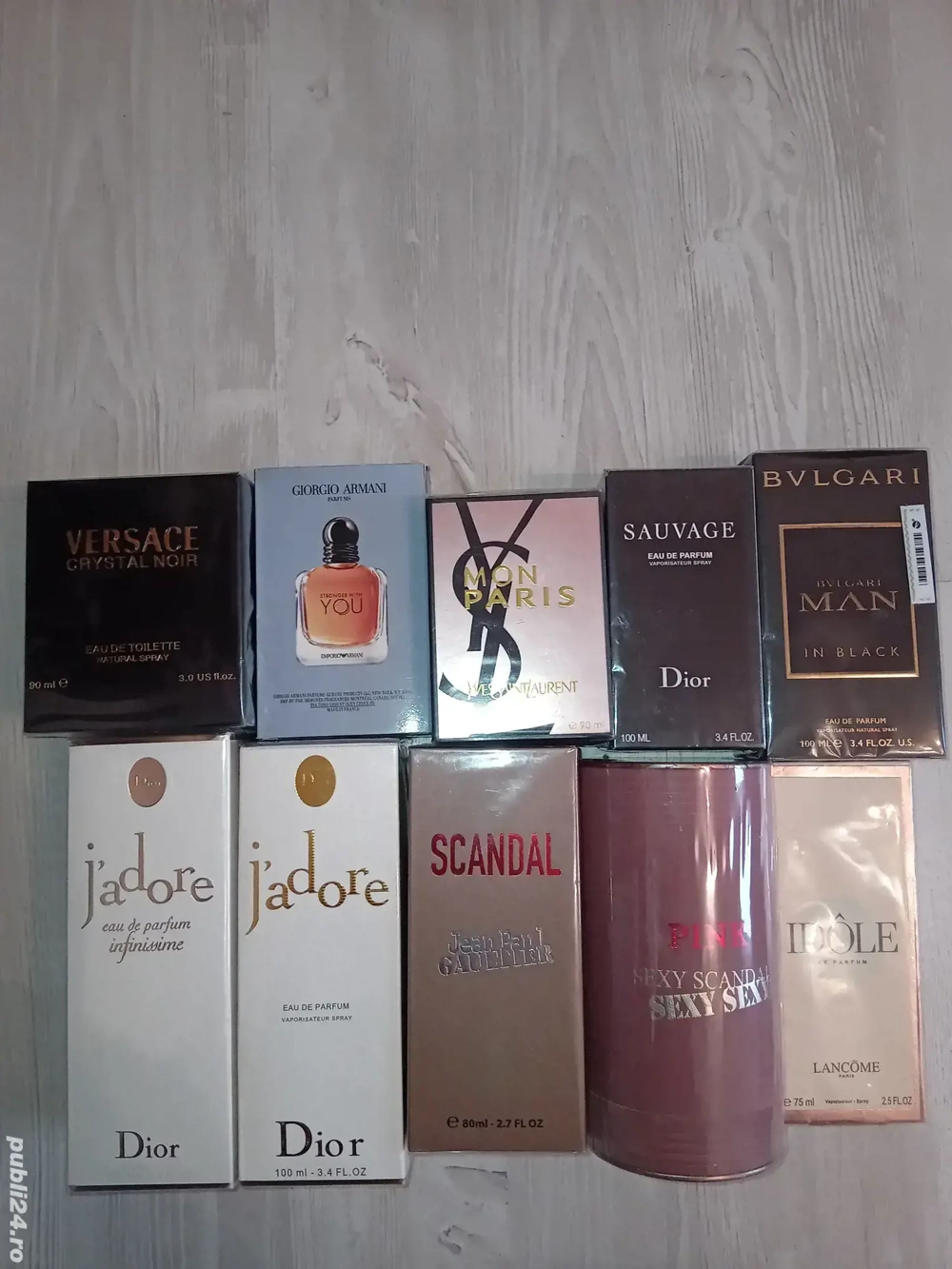 Parfumuri de damă și bărbați 