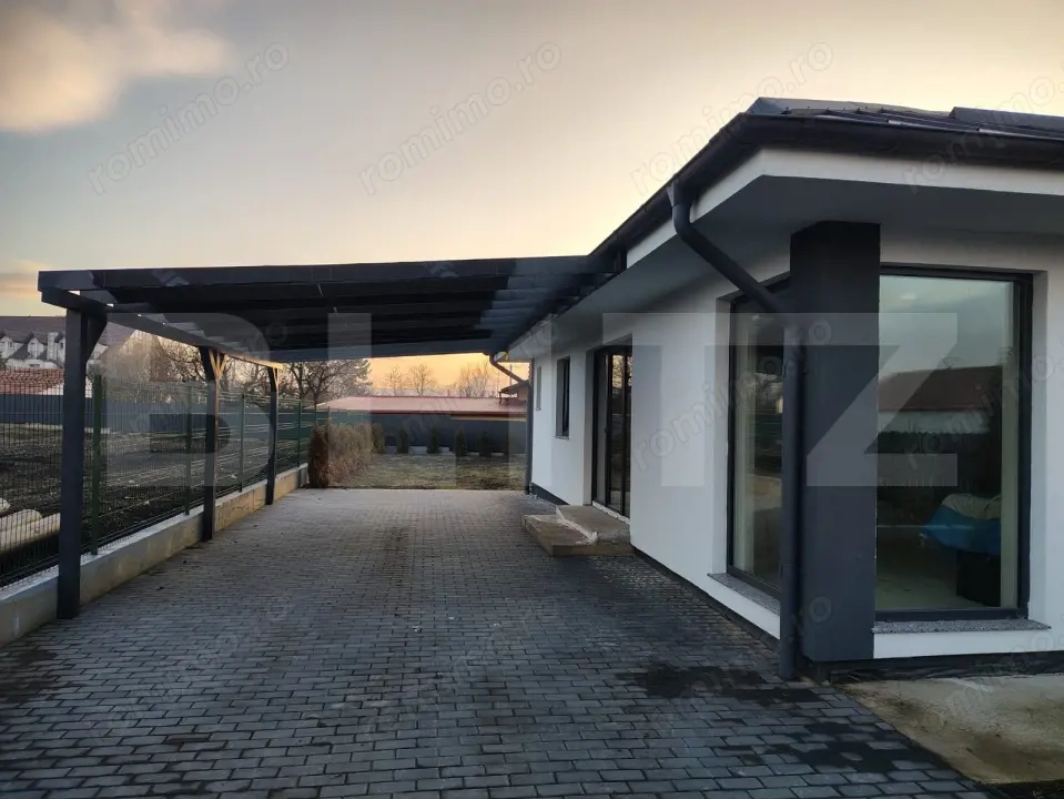 Casa semifinisată individuală 120 mp utili, teren 805 mp, Tureni