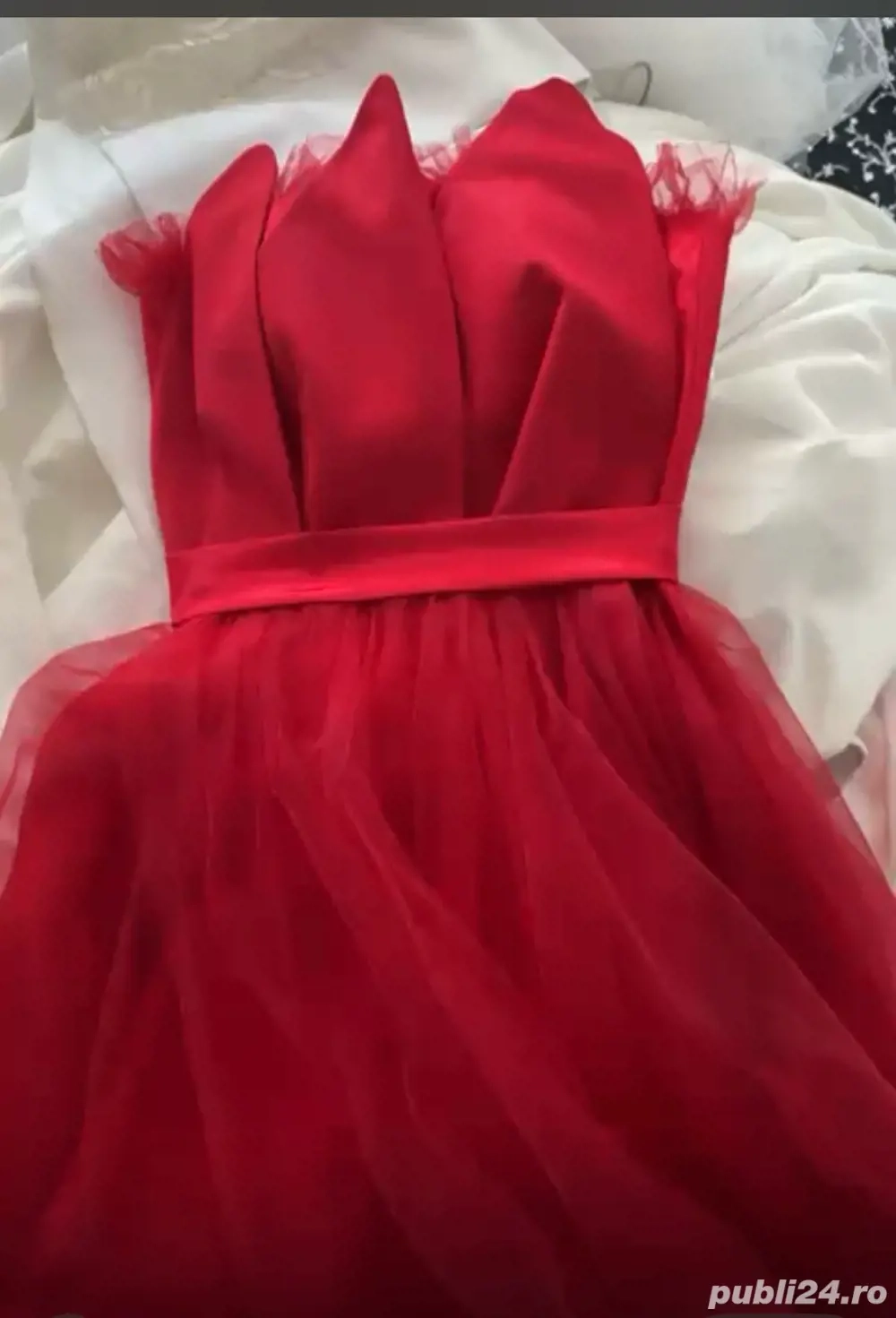 Rochie de seară nouă, cu etichetă   mărimea S- Pretul este negociabil