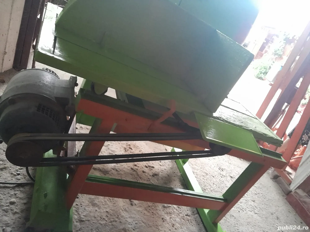 circular electric de tăiat lemne 