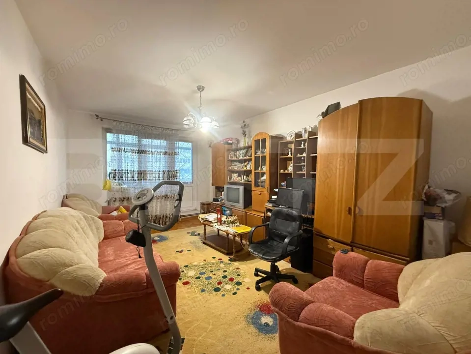 Apartament 3 camere - Alexandru cel Bun