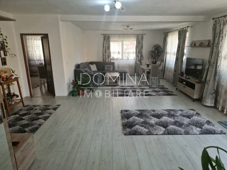 Închiriere casă P+M, mobilată și utilată, situată în Târgu Jiu, strada Șișești