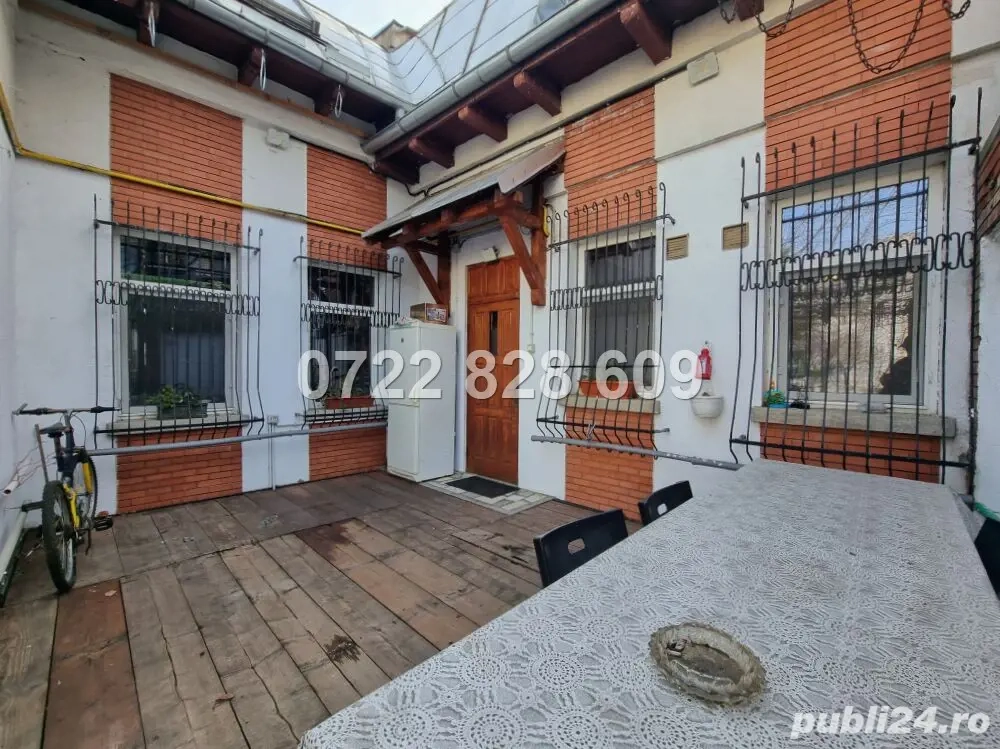 Vilă interbelică solida P+M, cu 2 terase și beci   Călărași   Hala Traian