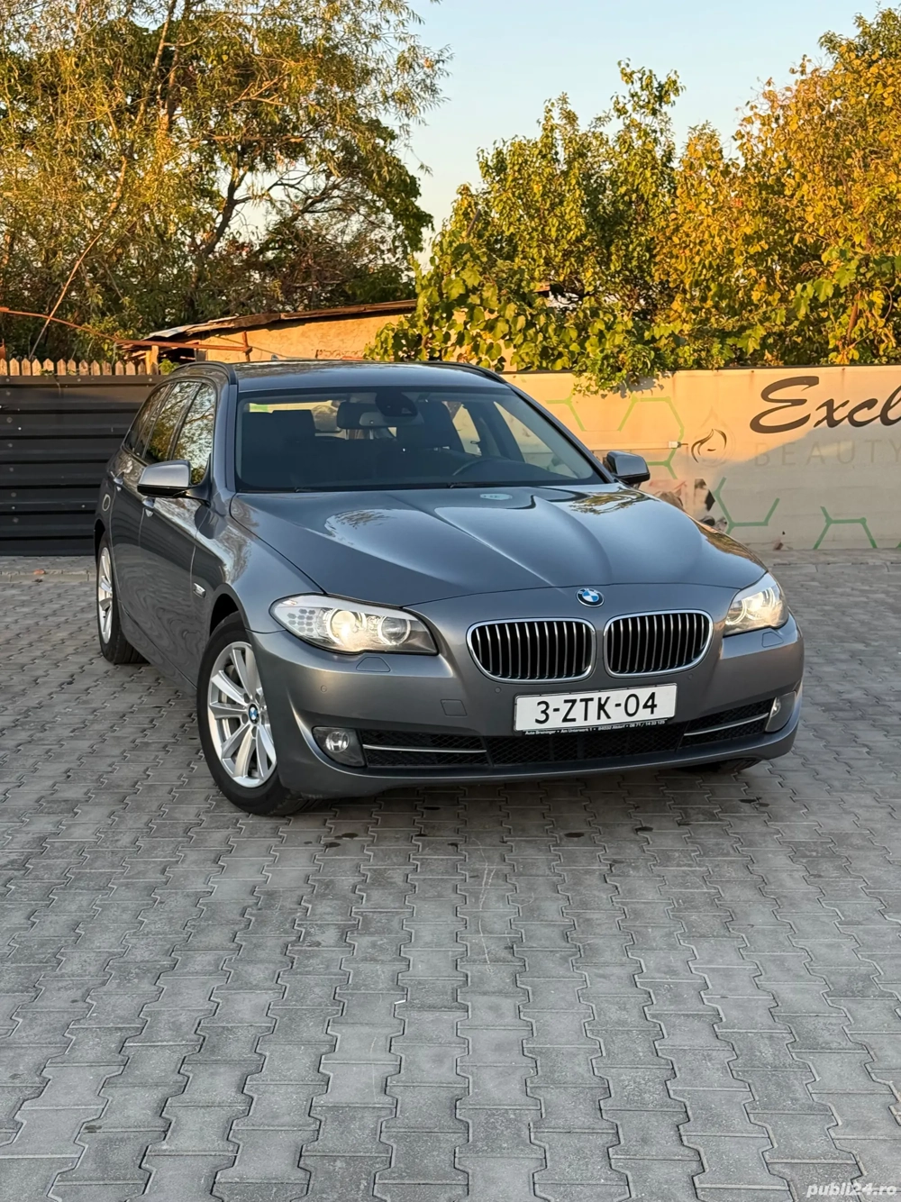 2012 BMW Seria 5 (F11) 520d Touring Automat
