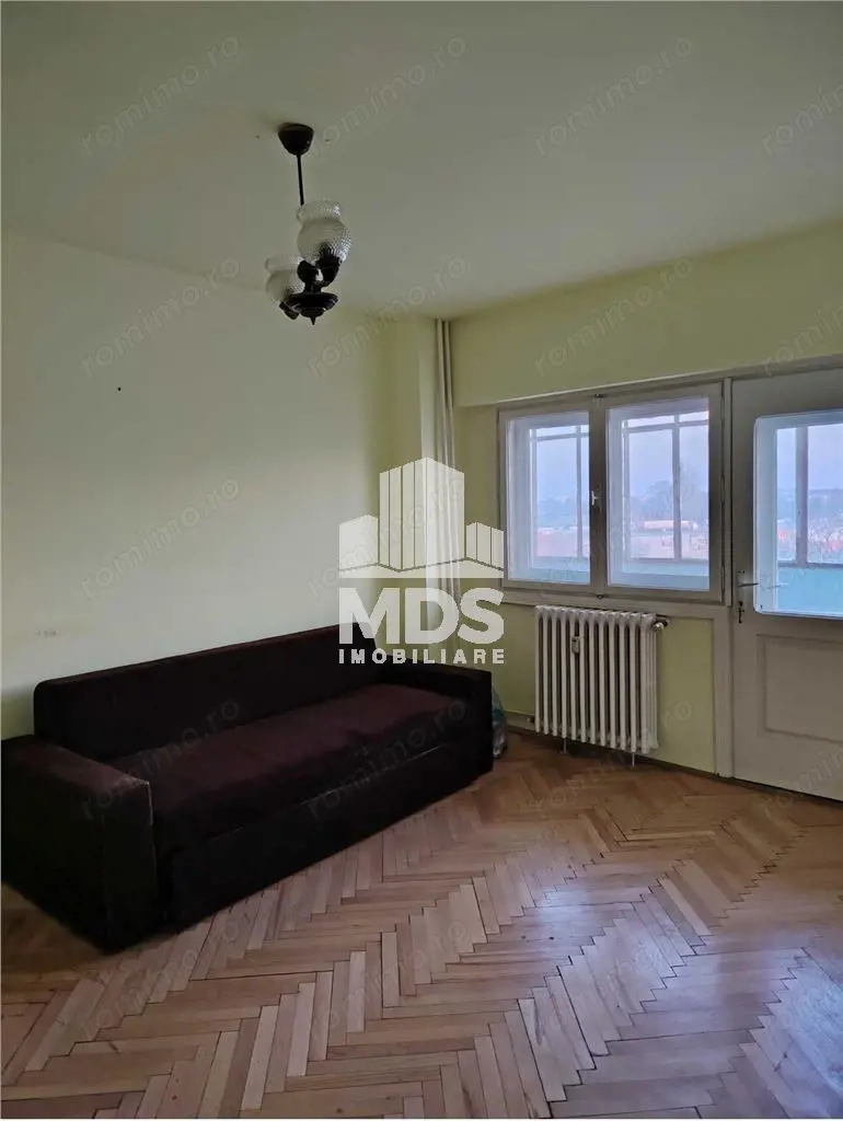 Decomandat 2 bai, 2 balcoane, etaj intermediar