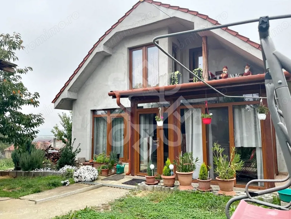 Casa P+M cu teren 2500 mp in Cheriu, Bihor
