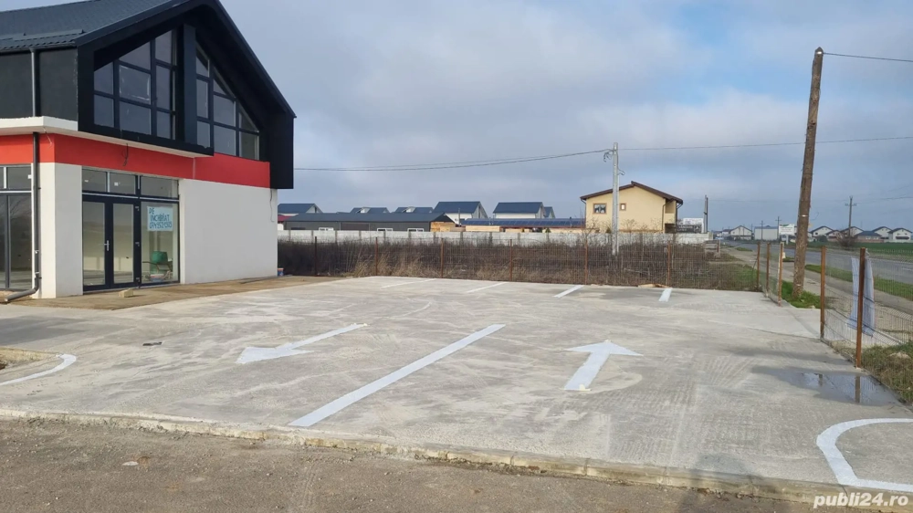 Spatiu comercial de inchiriat - comuna Berceni !!