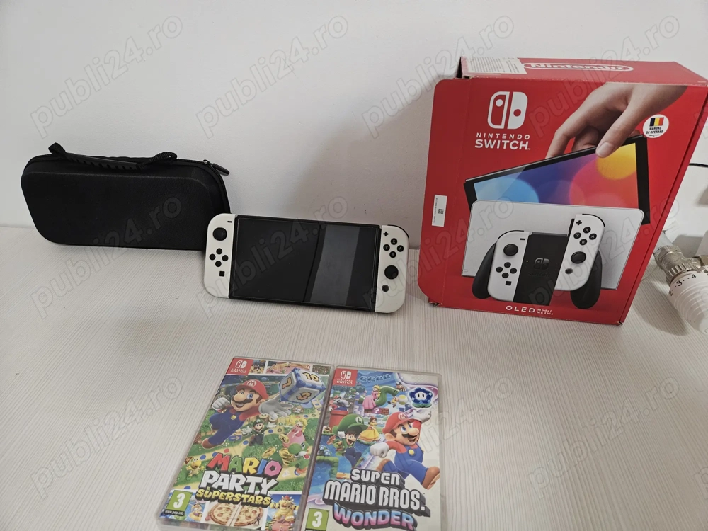 Nintendo Switch OLED alb