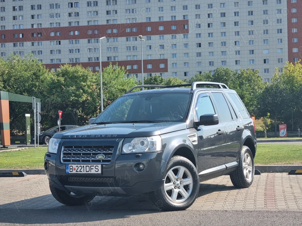 Land Rover Freelander 2.2 TD4 HSE - 2 Land Rover Freelander 2.2 TD4 HSE - 3 Land Rover Freelander 2.