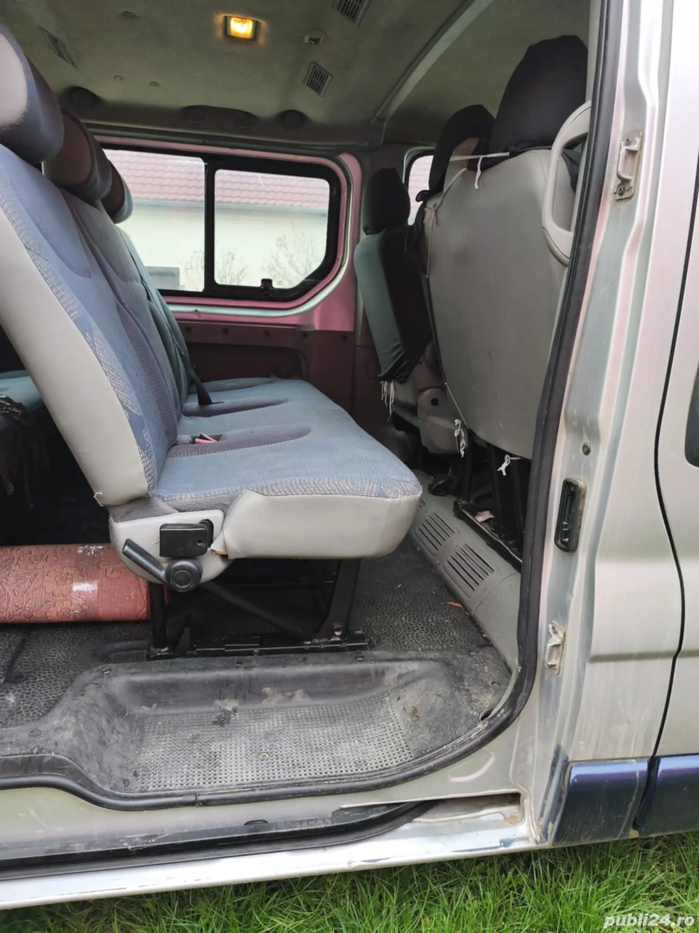 Vând Renault trafic 2.5 diesel