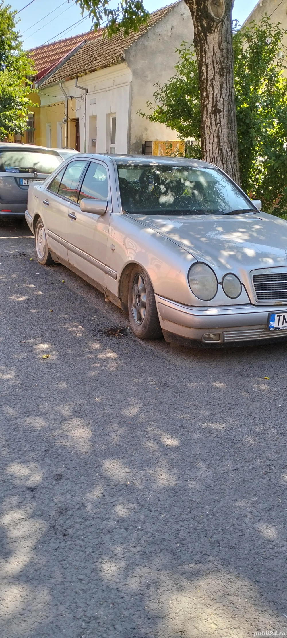 vand mercedes w210 motor 2000 benzina