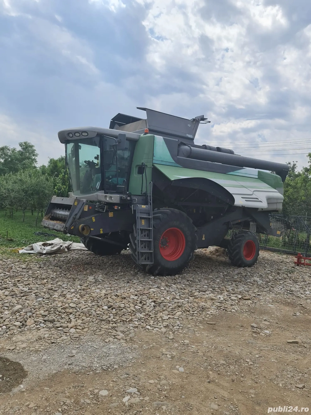 Fendt 6335C - an 2012 - 1500 ore - combina agricola
