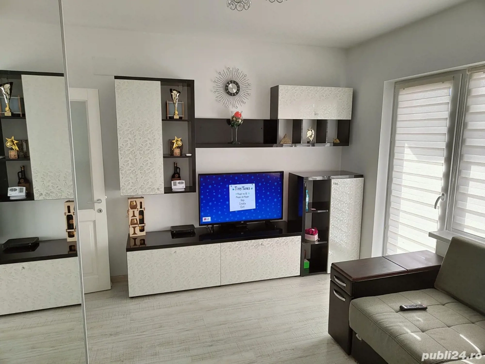 Persoana fizica inchiriez apartament mobilat utilat modern  