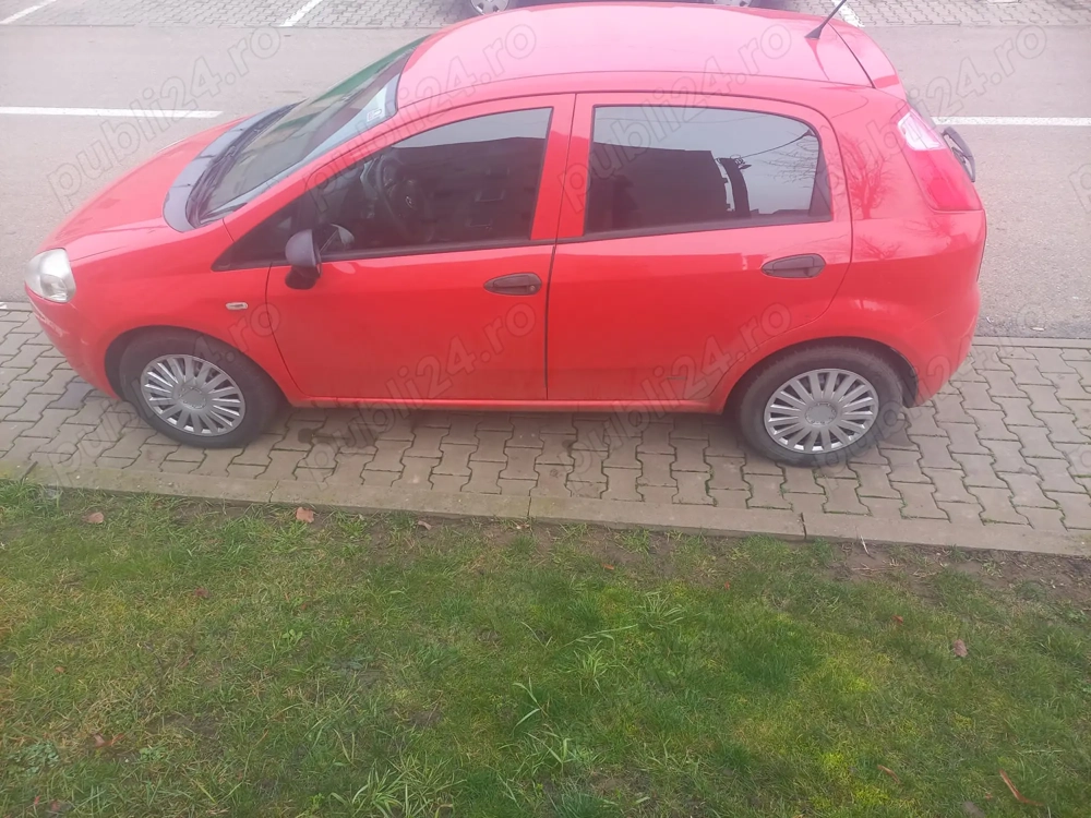 Vând Fiat Grande Punto 1.4 benzină 77 cp