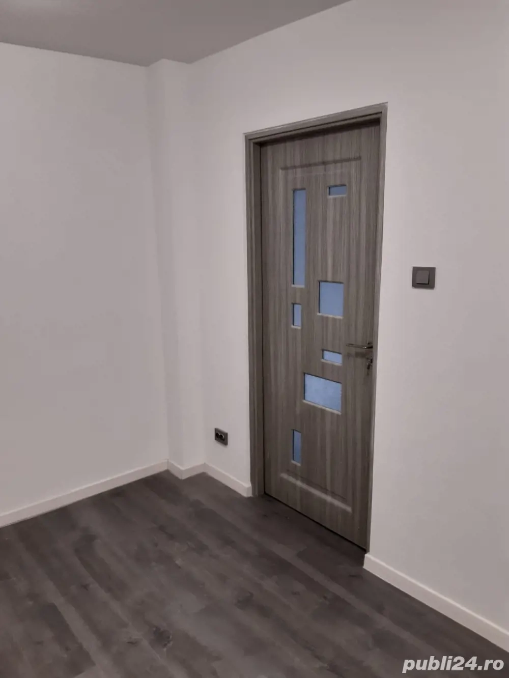 Vand apartamnet cu o camera 