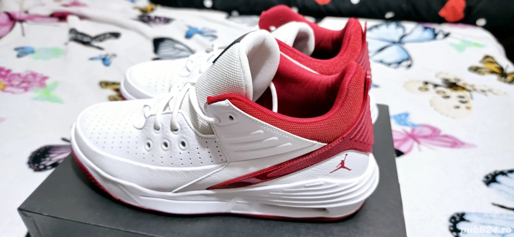 Jordan Max Aura 5 BG