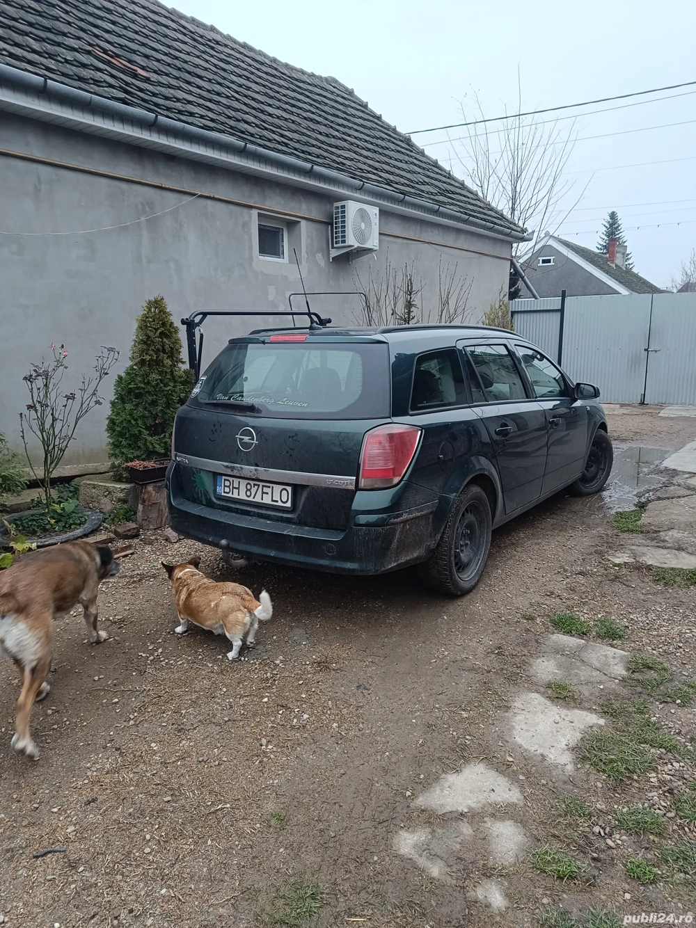 dezmembrez Opel Astra h 17 