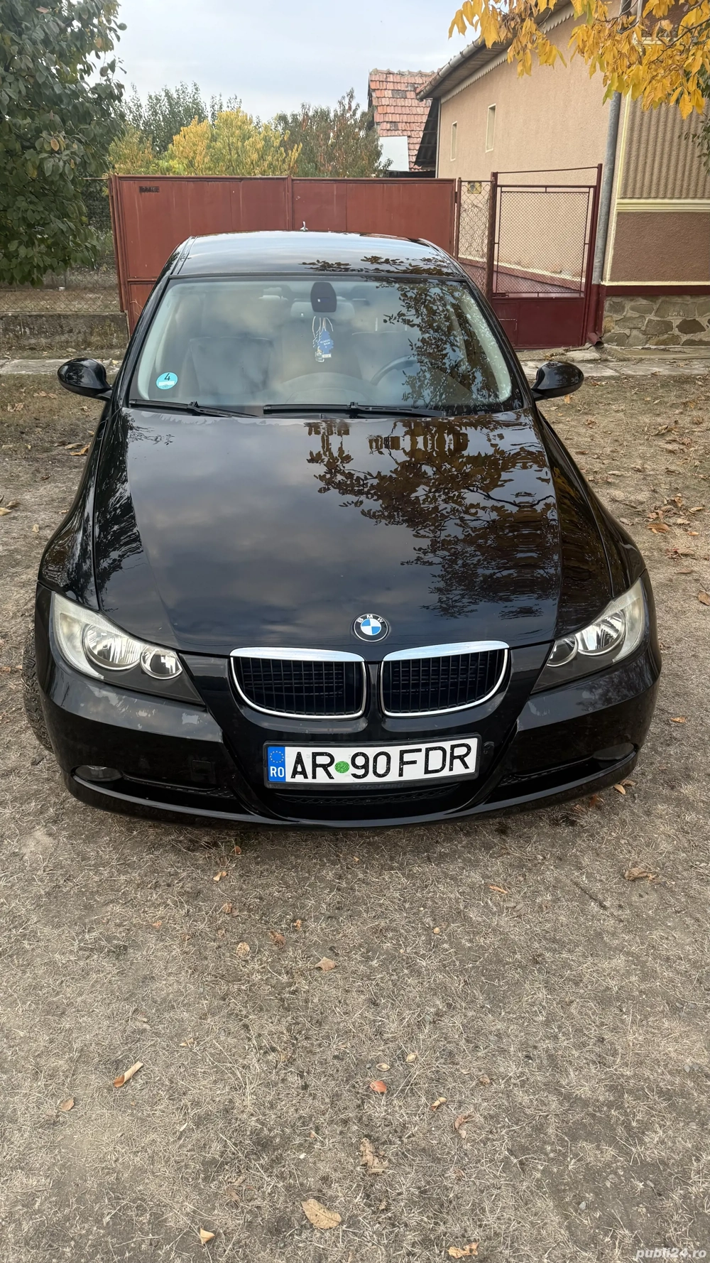 Vând BMW 320