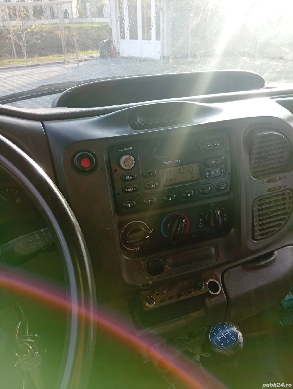 Vând Ford transit an2000