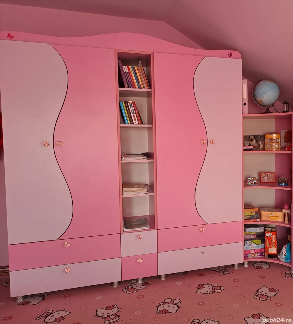 Dulap cu 4 uși și bibliotecă 