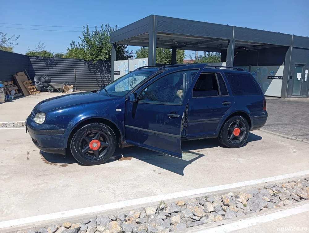 Vând Golf 4 din 2002