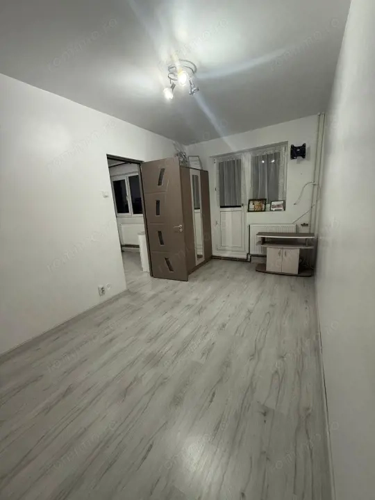 Apartament 3 camere, 51.50 mp, zonă Mihai Bravu – Ploiești