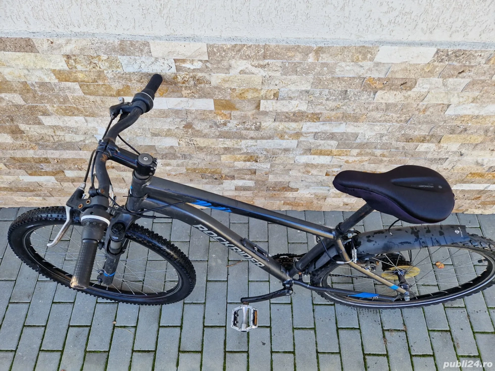 Vând bicicletă rockrider 100